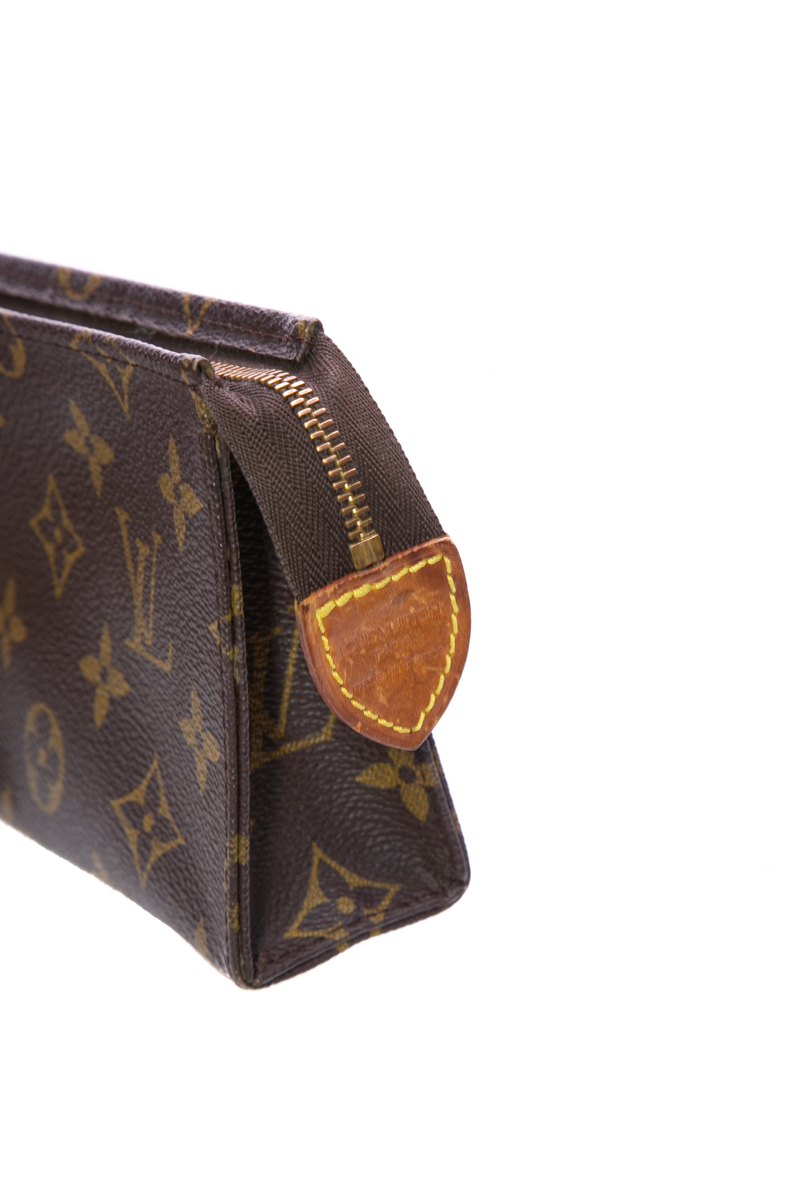 Toiletry 15 Pouch
