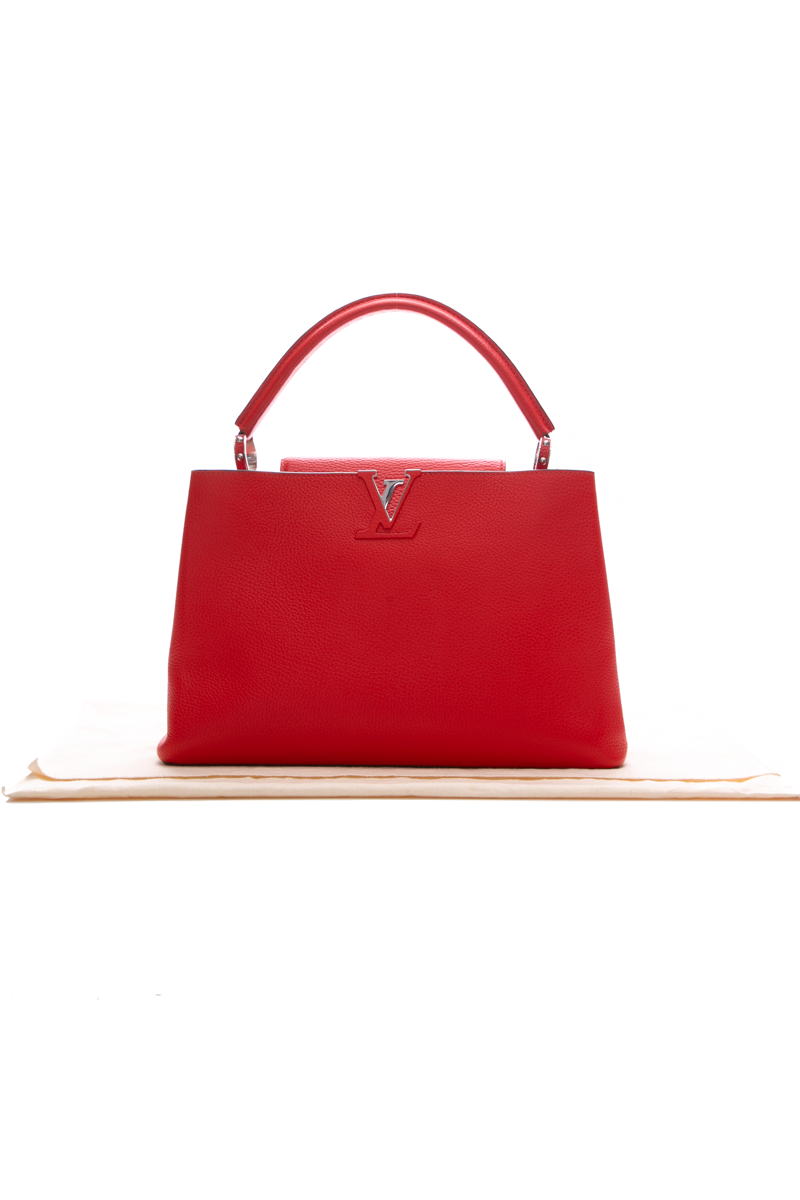Capucines MM Bag