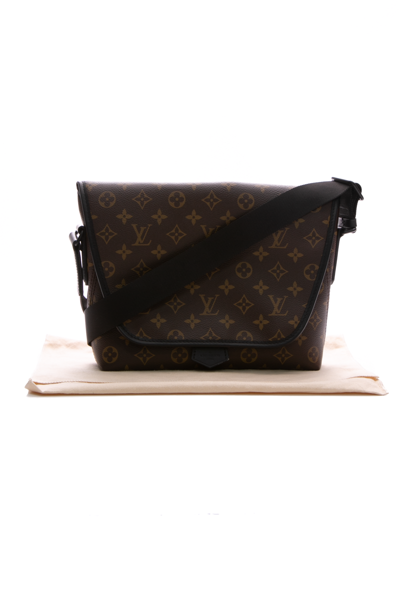 Macassar Magnetic Messenger Bag