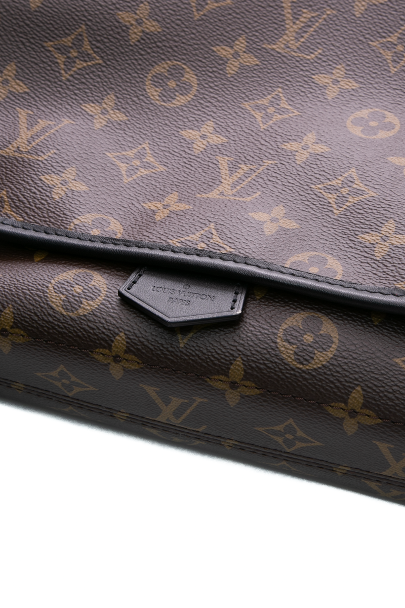Macassar Magnetic Messenger Bag