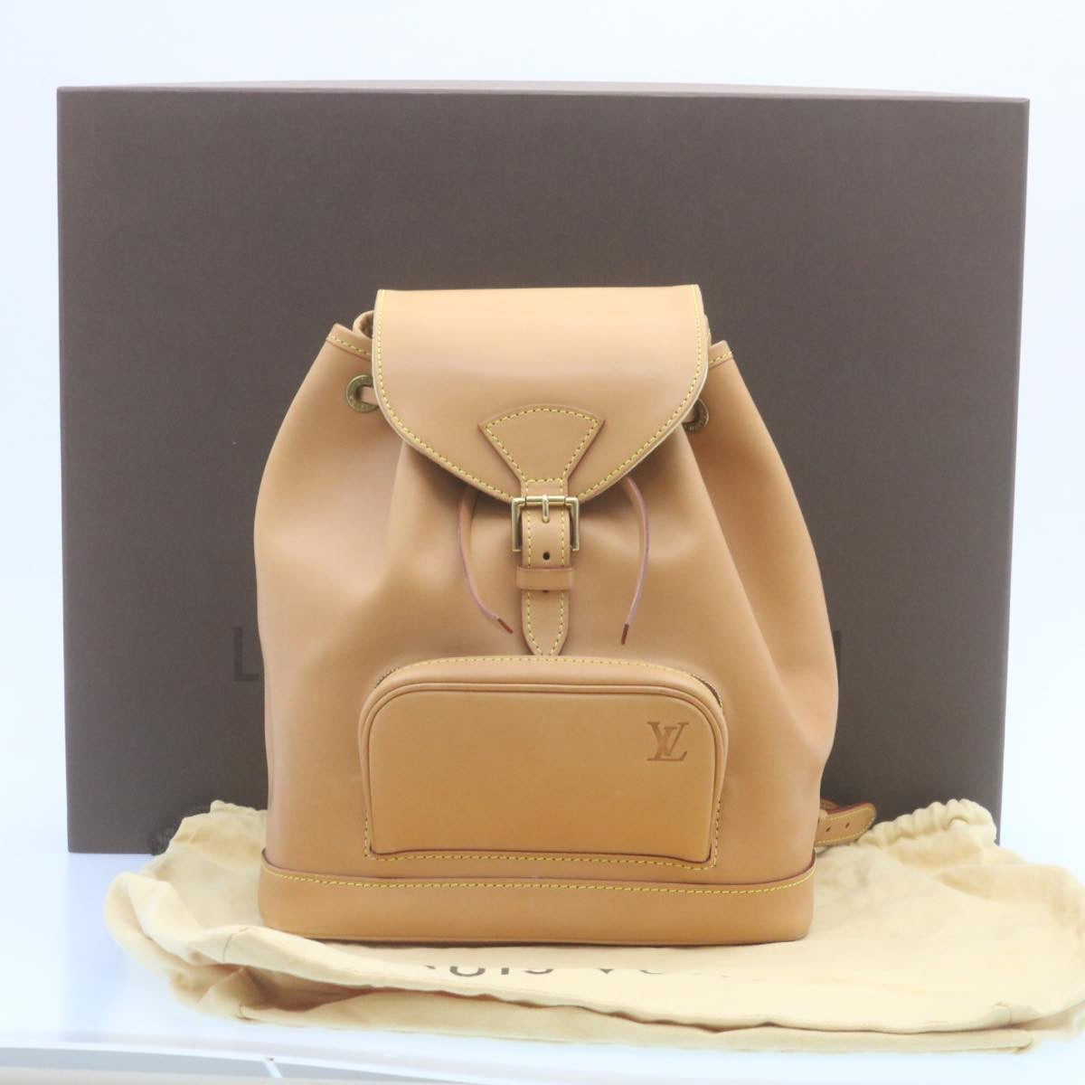 LOUIS VUITTON Nomad Leather Montsouris MM ShoulderBag SP order Beige Auth 28931A
