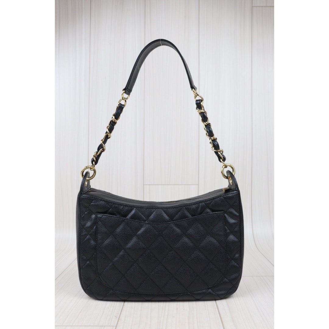 Rank AB ｜ CHANEL Half Moon Shoulder Bag Black Made In 2002-2003Year  ｜VT24071806
