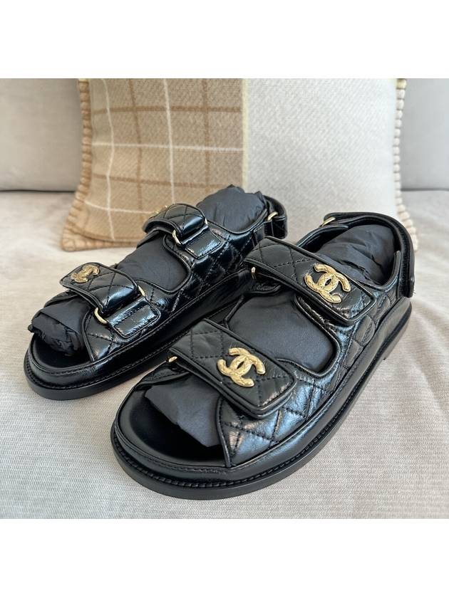 Logo Crumpled Shiny Lambskin Sandals Black Chanel