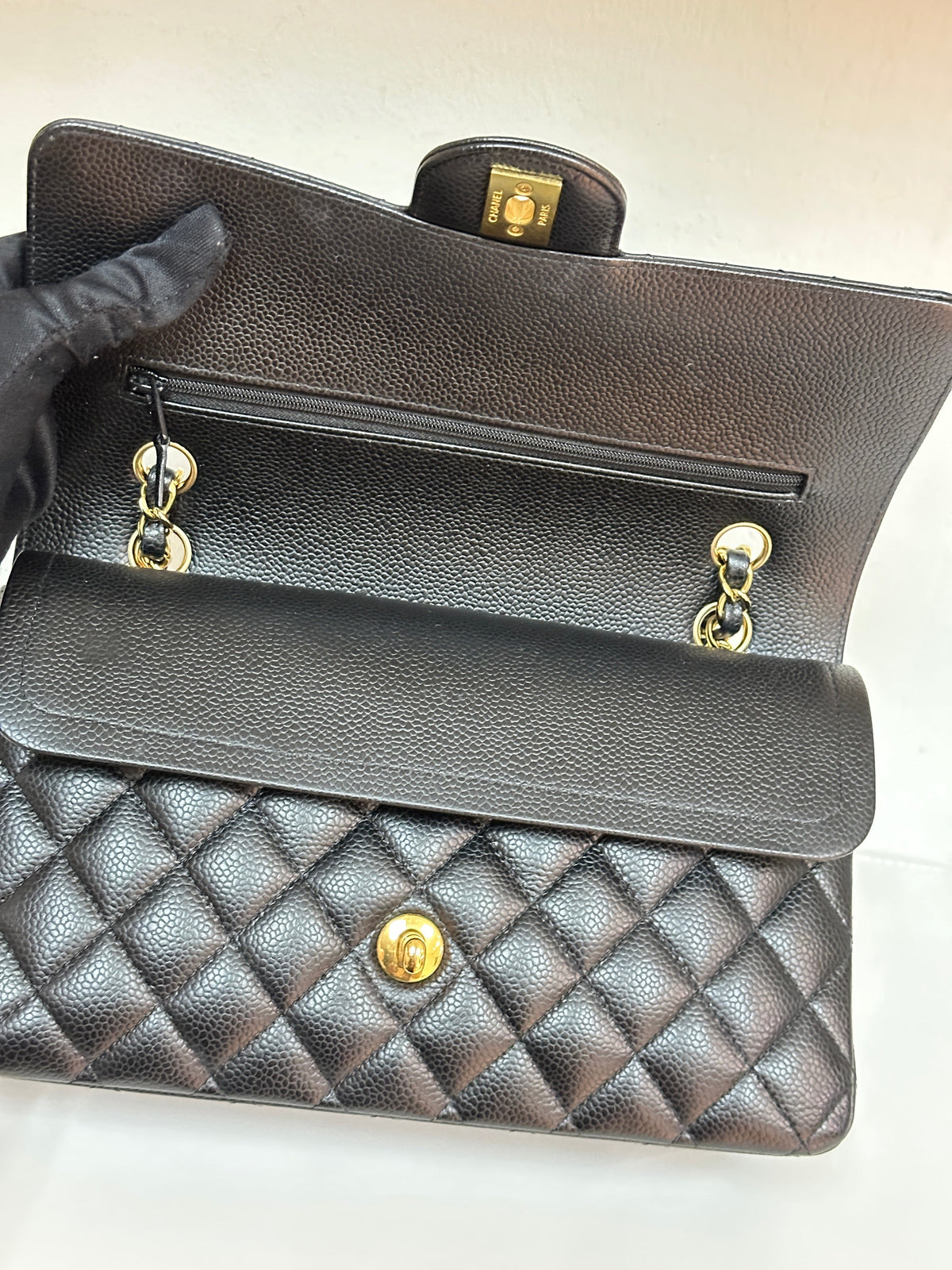 Chanel Medium Classic Quilted Caviar Double Flap Bag Black 2022 year Microchip (There is a slight crack on the inner buckle)