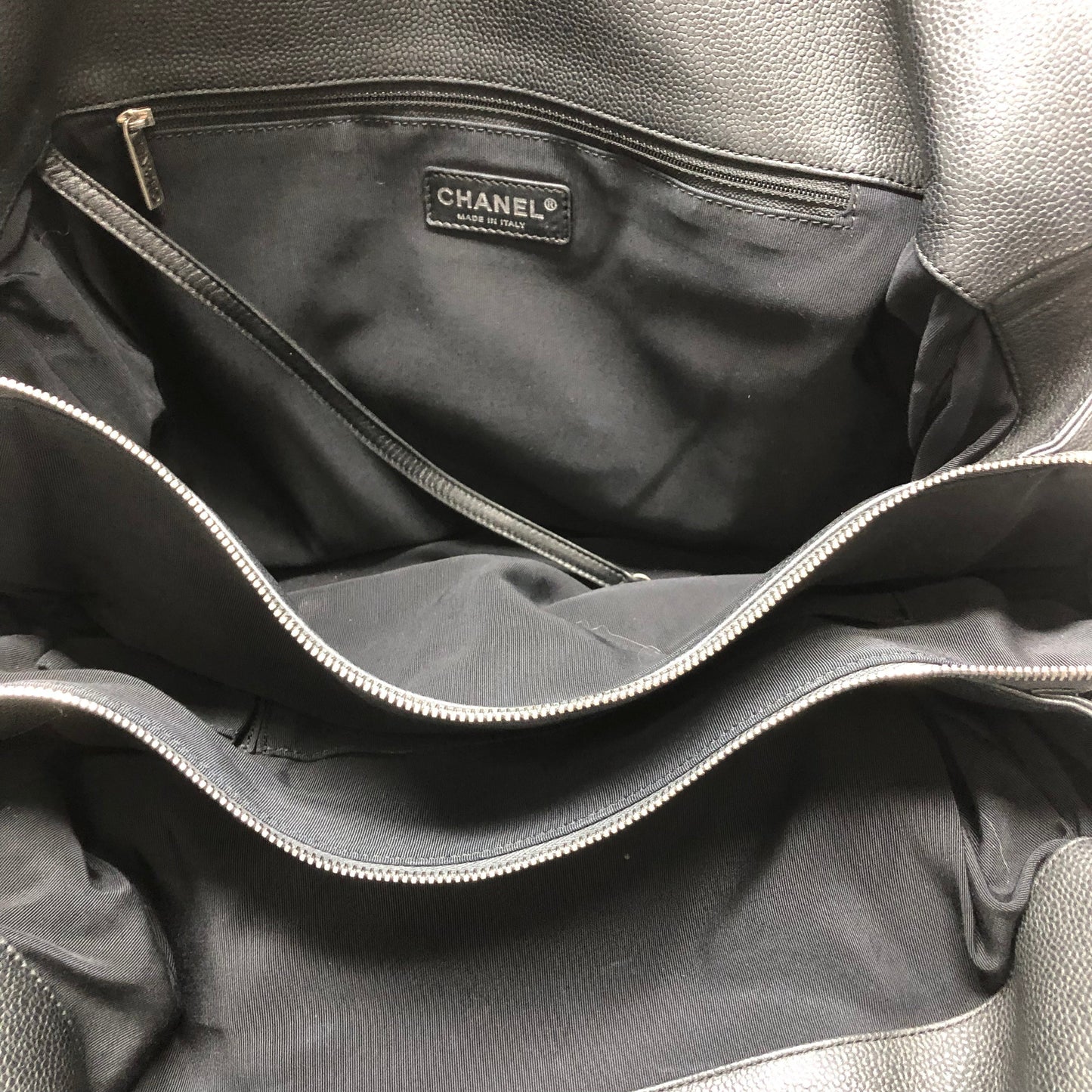 Tote Luxury Designer By Chanel  Size: Large