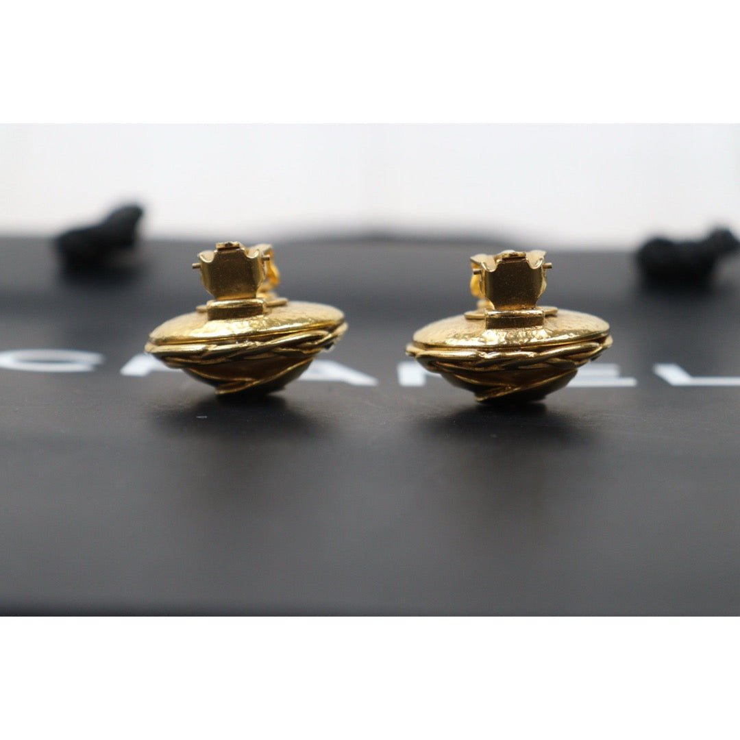 Very Good ( Rank A)｜CHANEL COCO Mark 24K Gold Plating Pearl Earrings  Made In 1995Year ｜25061913