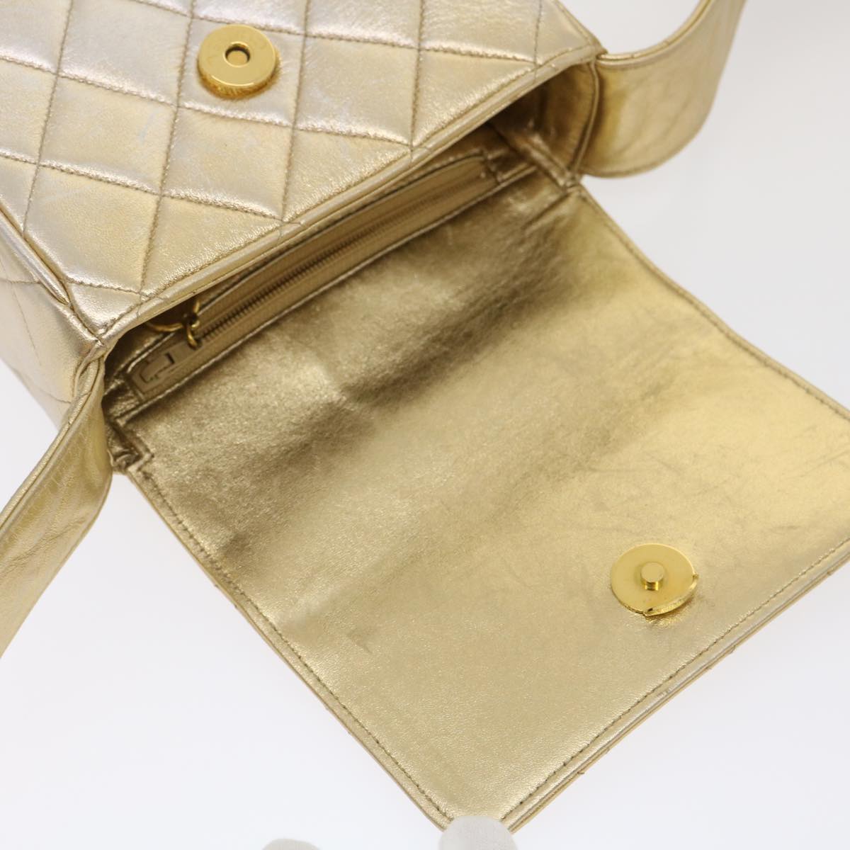Top Quality Chanel Matelasse Shoulder Bag Lamb Skin Gold CC Auth 29567A
