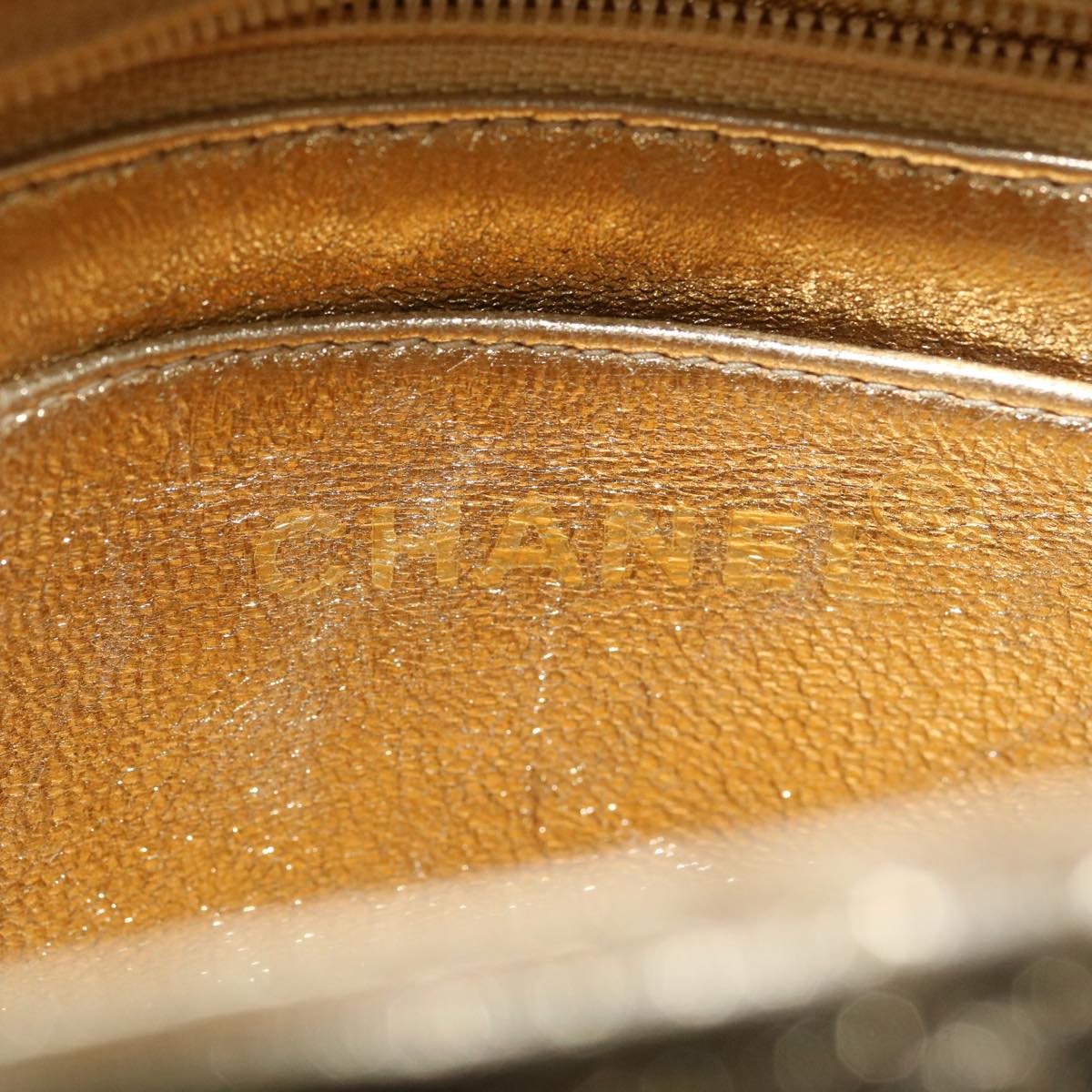 Top Quality Chanel Matelasse Shoulder Bag Lamb Skin Gold CC Auth 29567A