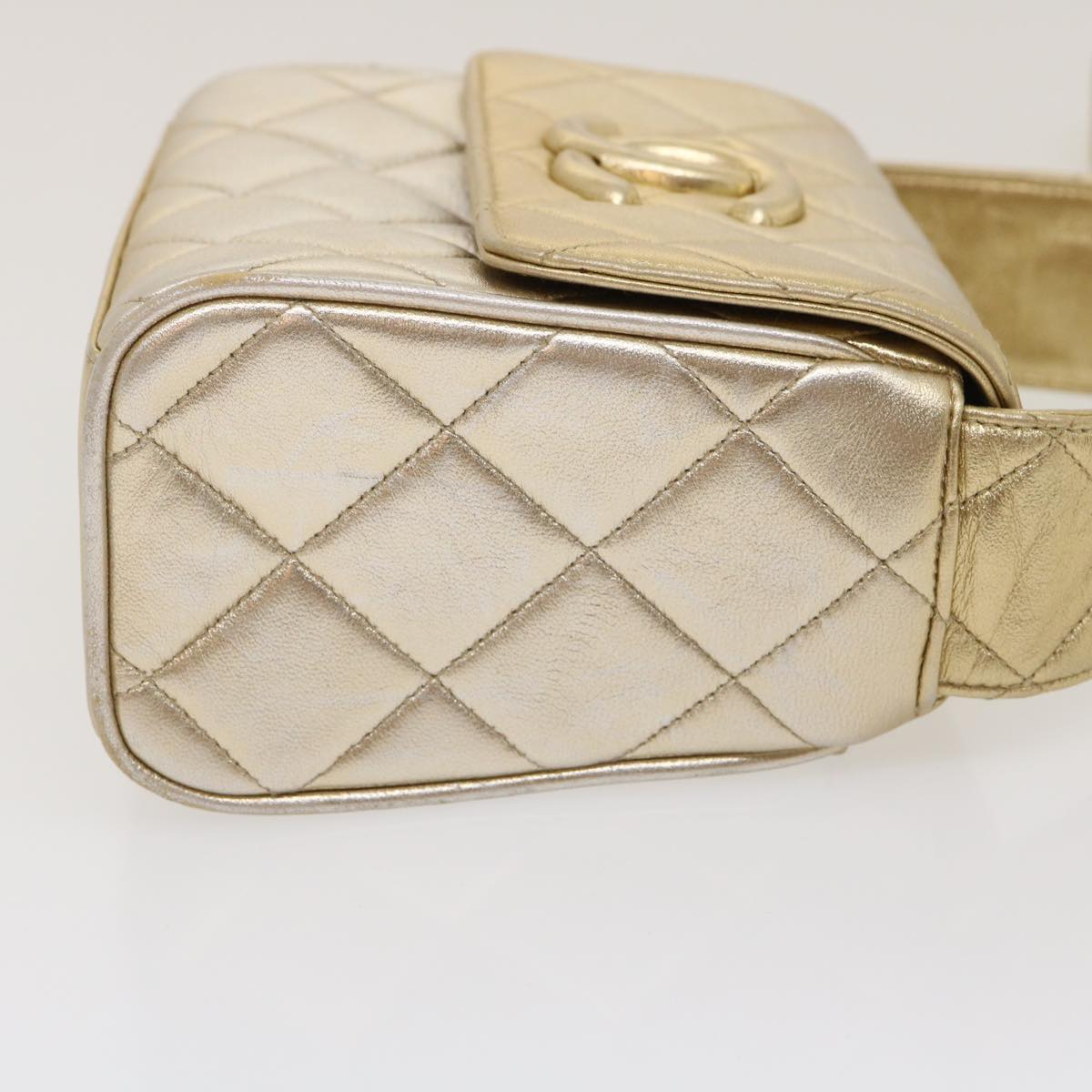 Top Quality Chanel Matelasse Shoulder Bag Lamb Skin Gold CC Auth 29567A