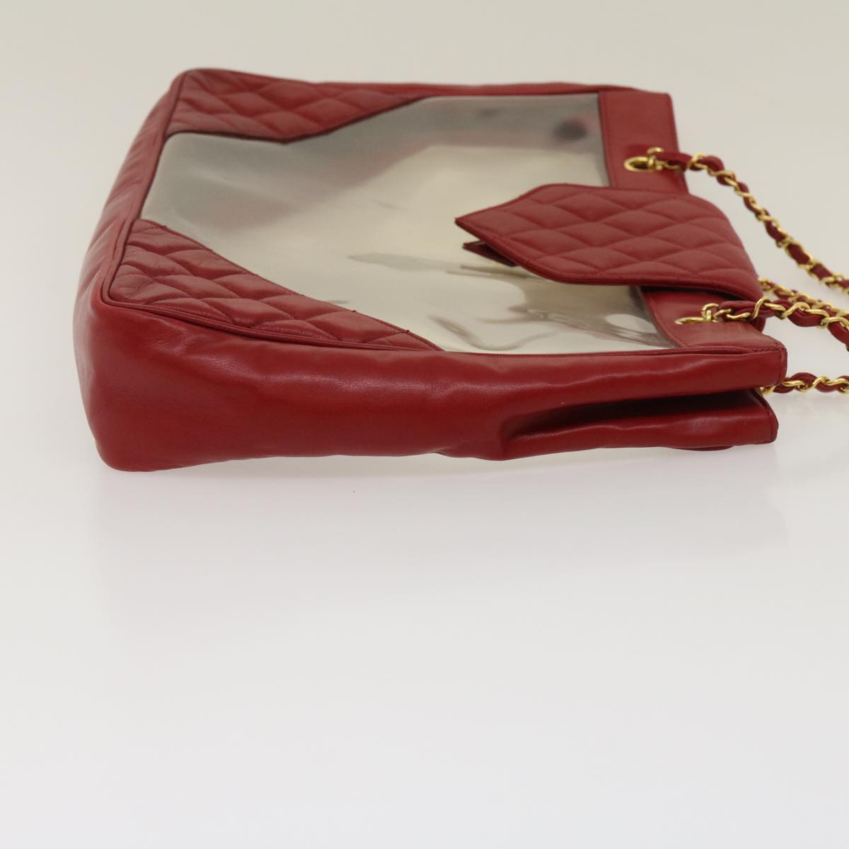 Top Quality Chanel Matelasse Chain Shoulder Bag Lamb Skin Enamel Red Clear CC Auth 29894A