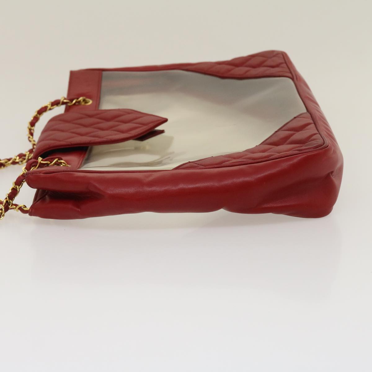 Top Quality Chanel Matelasse Chain Shoulder Bag Lamb Skin Enamel Red Clear CC Auth 29894A