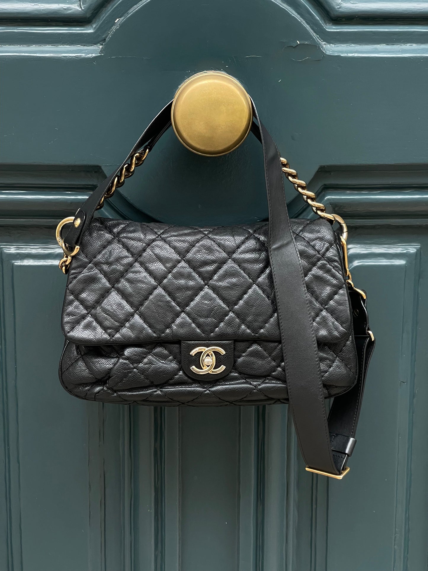 Chanel - Sac Jumbo Distressed noir