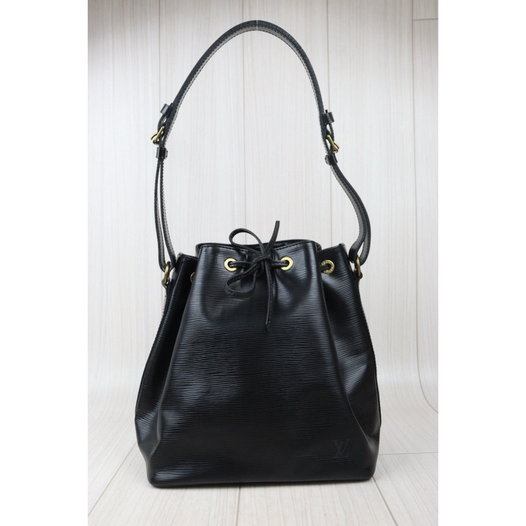 Rank AB｜ LV Epi Noe Shoulder Bag Black｜24072306