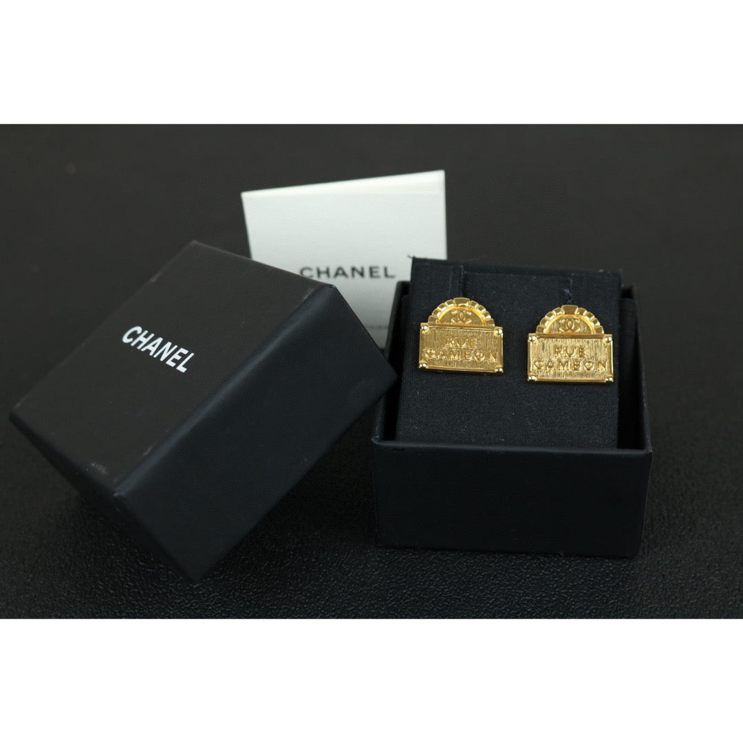 Excellent（Rank SA）｜ CHANEL  Coco Mark Rue Cambon Gold Dome Earrings ｜F25022005