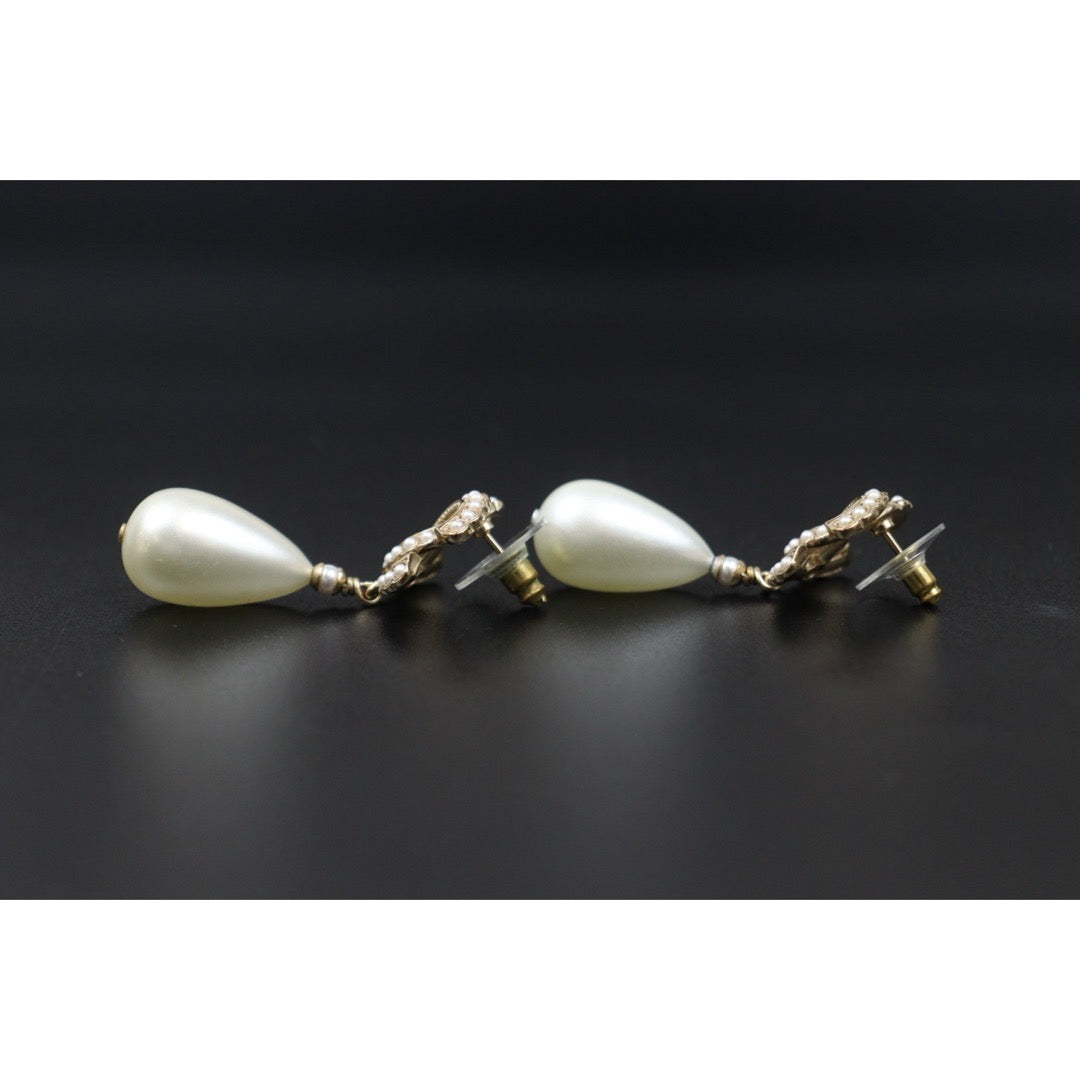 Very Good ( Rank A) ｜CHANEL Golden Pearl COCO Mark  Large Drop Pearl Earrings ｜S25021024