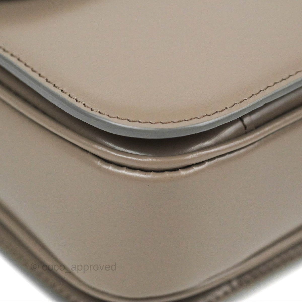 Celine Medium Triomphe Bag Pebble Shiny Calfskin