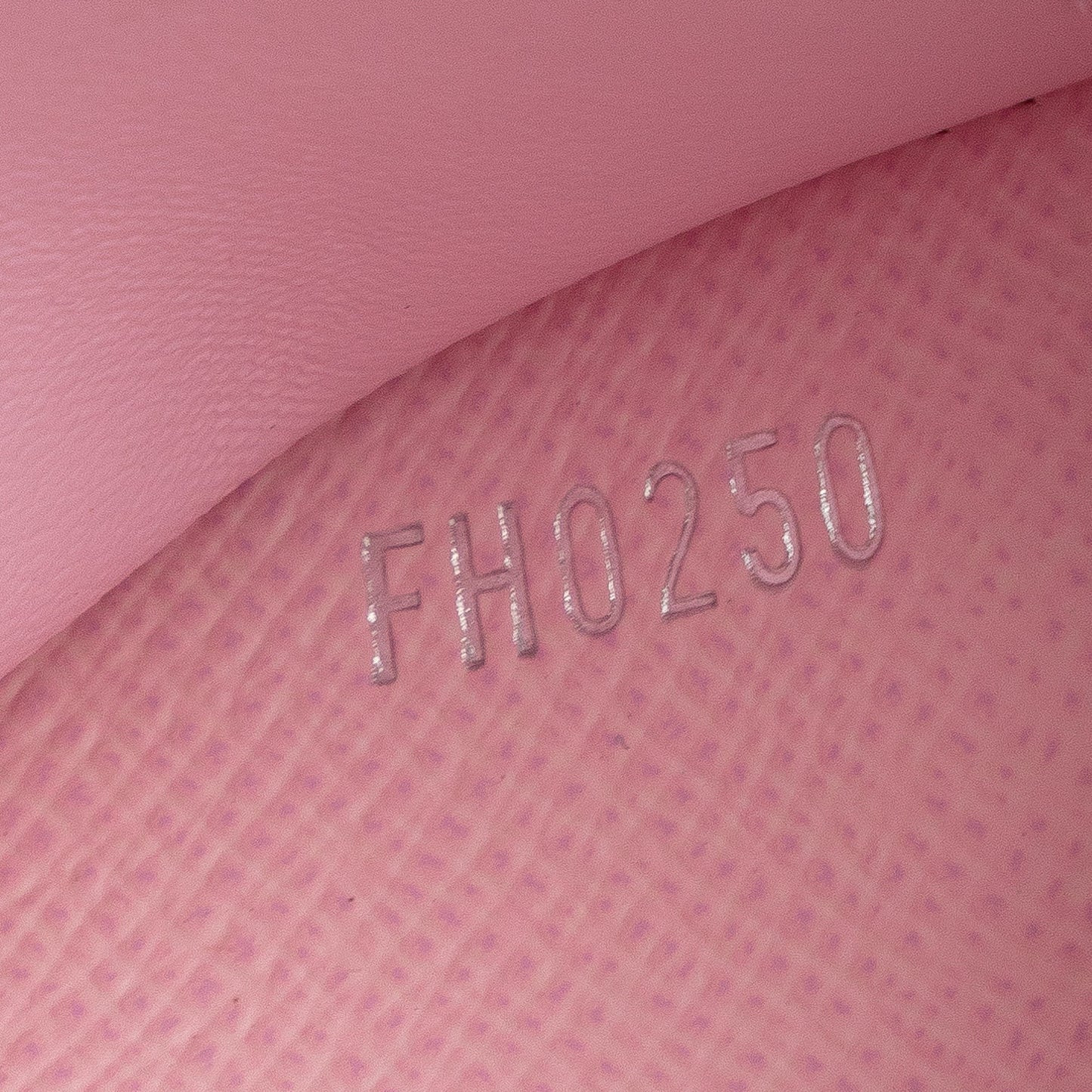 Pink Louis Vuitton Monogram Giant Escale Victorine Small Wallets