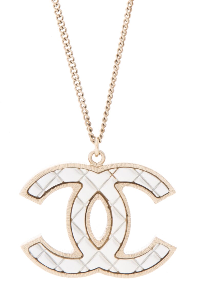 Chanel  Gold Quitled CC Pendeant Necklace