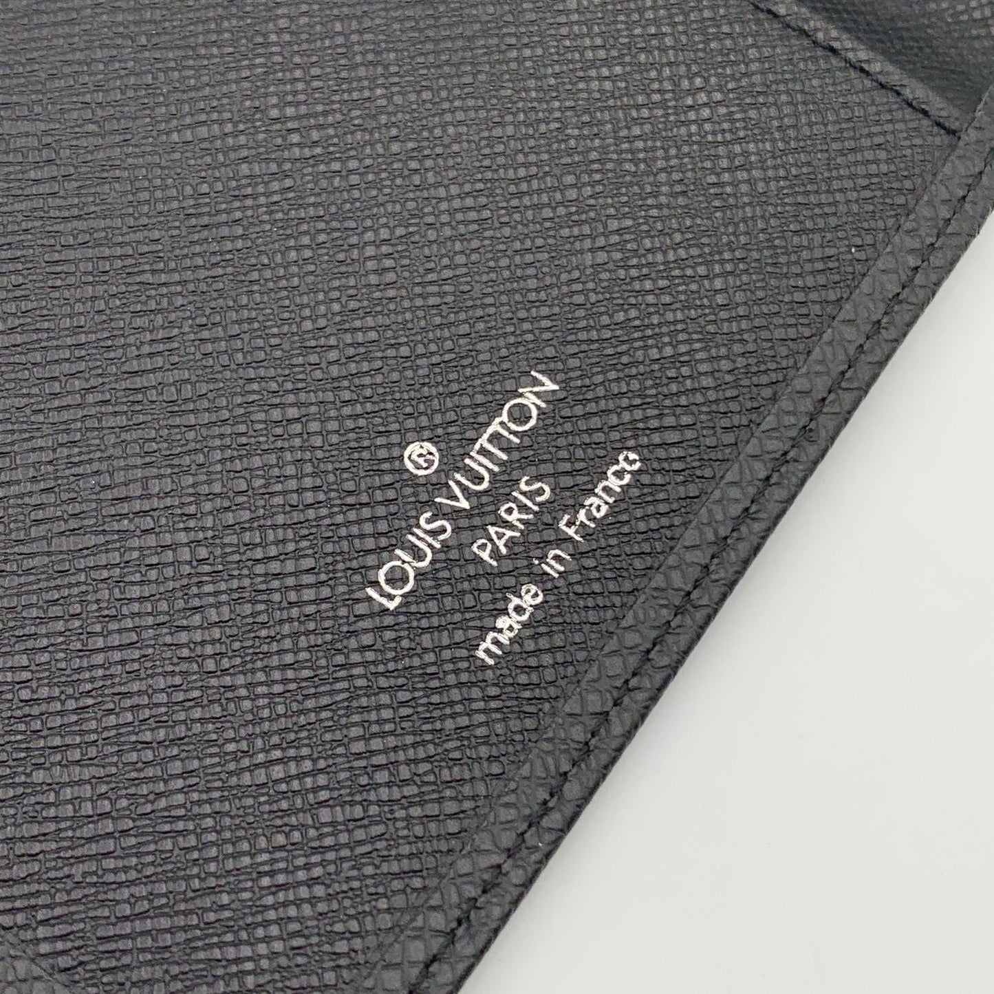 LOUIS VUITTON Vintage Black Taiga Leather Vertical Bifold Long Wallet