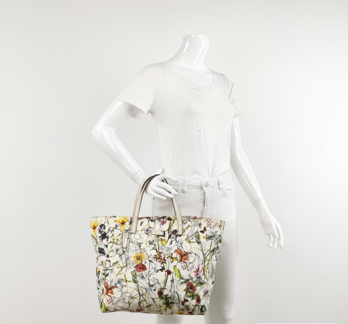 Gucci Bag **cm White