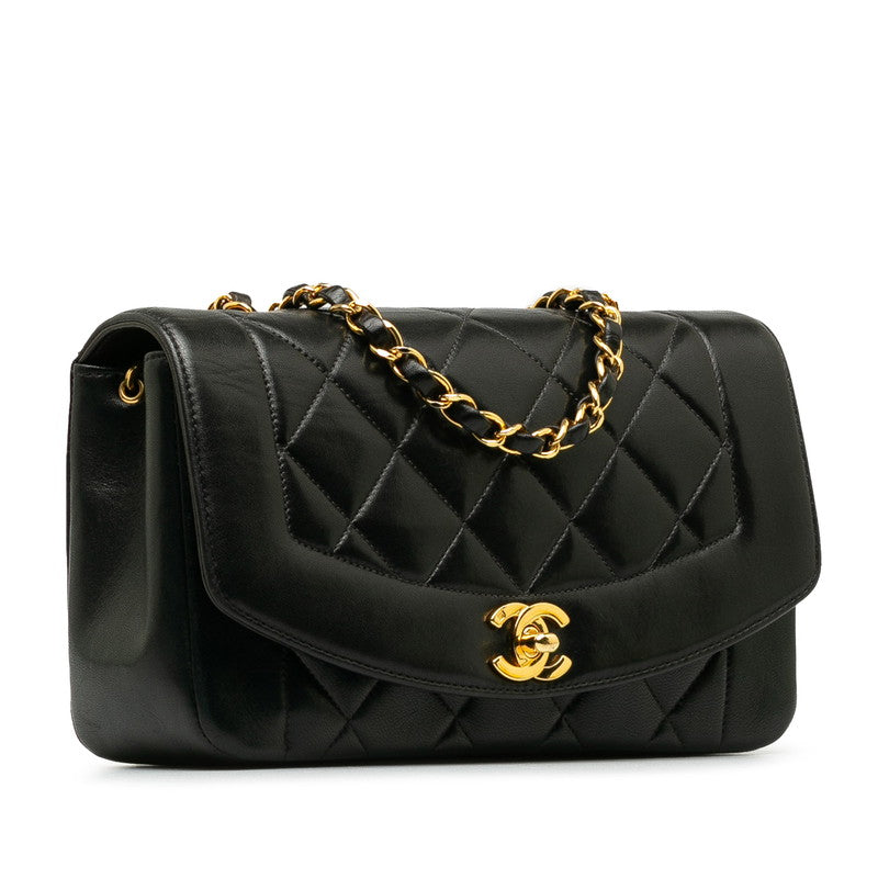 Chanel Diana Flap Small in Lambskin Quilted