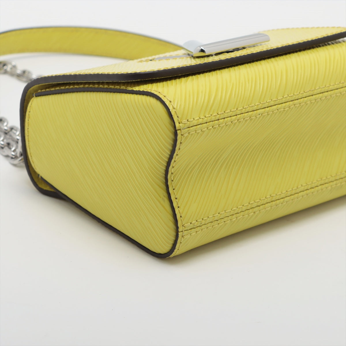 Louis Vuitton Epi Twist MINI       Mirror