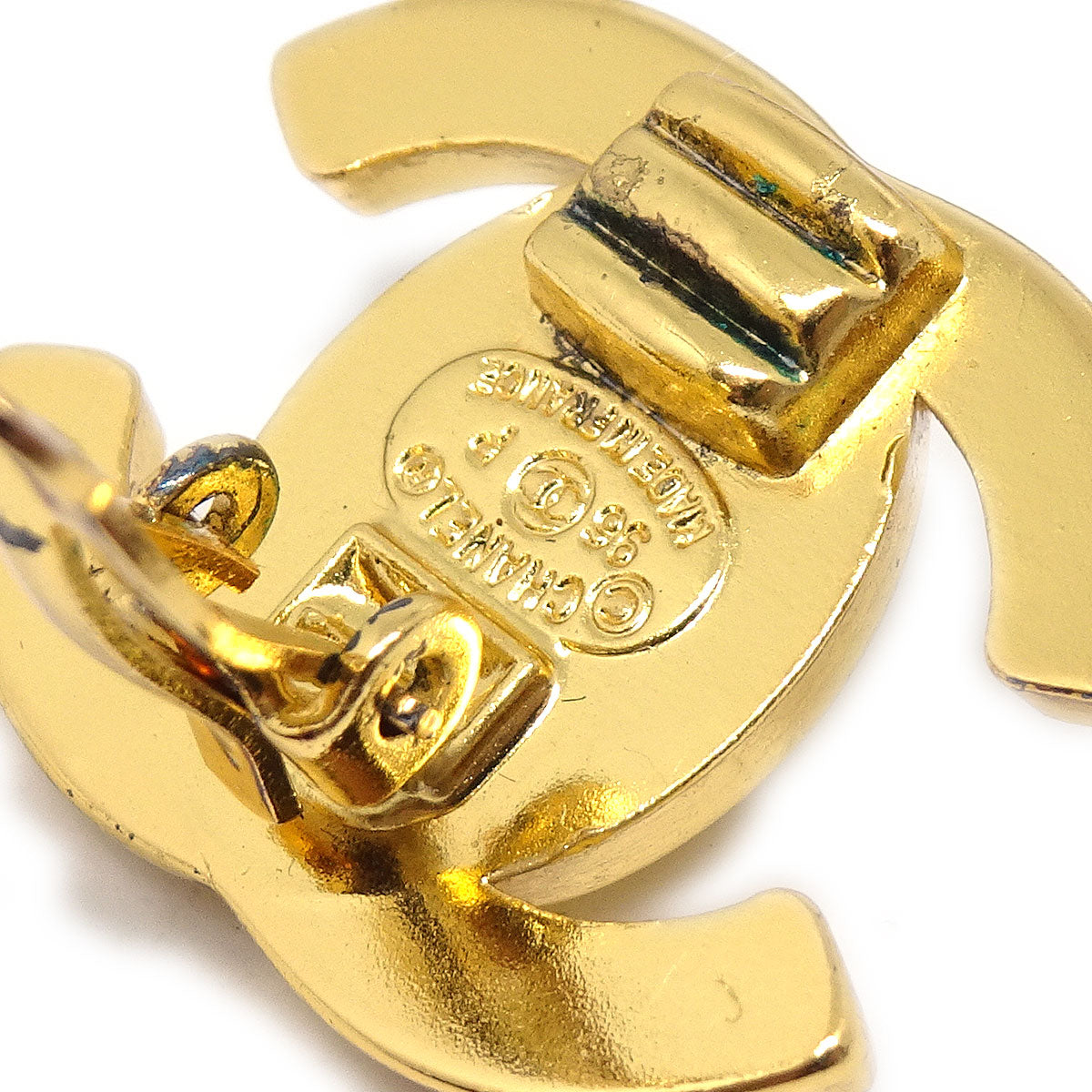 CHANEL 1996 Turnlock CC Earrings Small