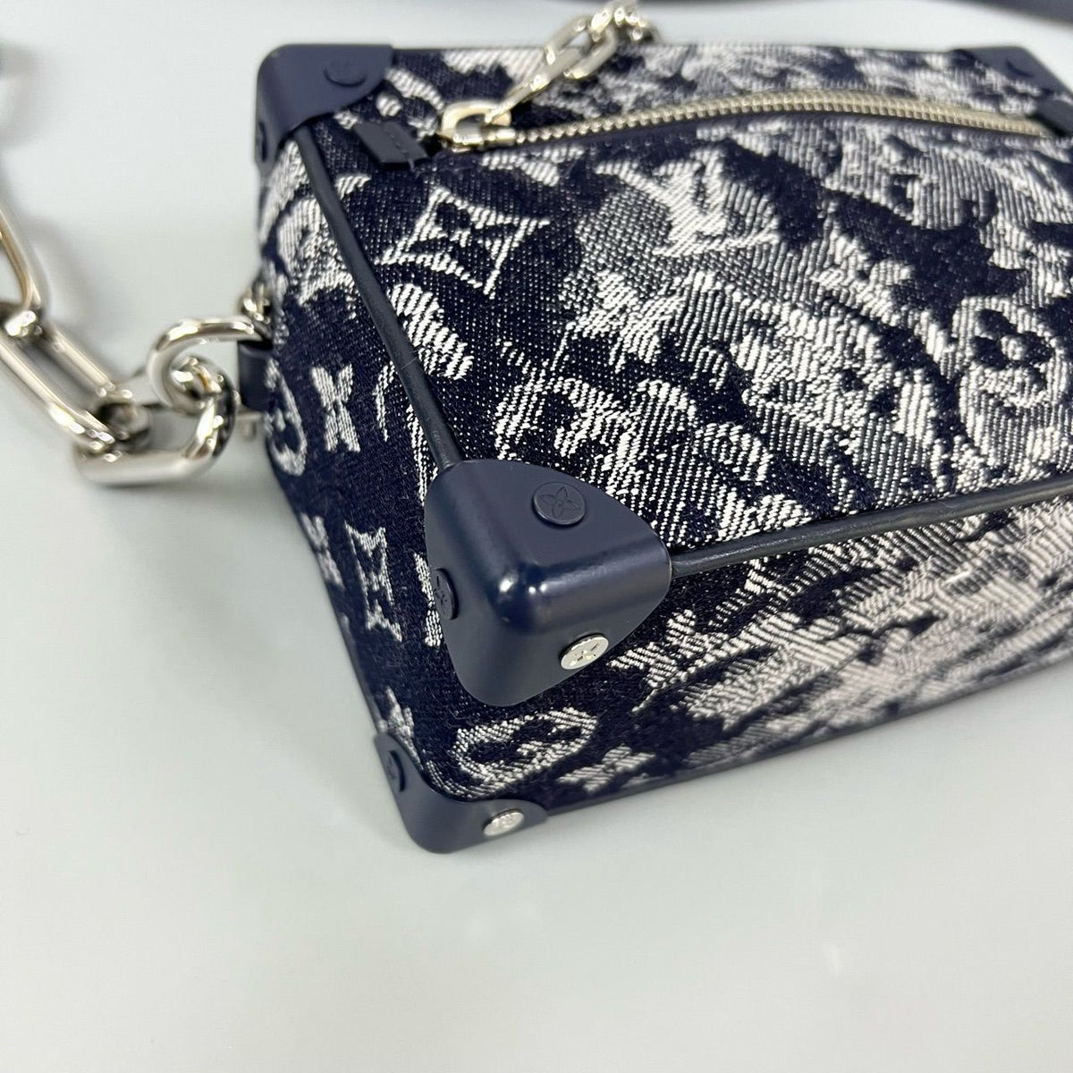 Preloved Louis Vuitton Soft Trunk 18.5*12.9*7.8cm Dark blue XJ10962