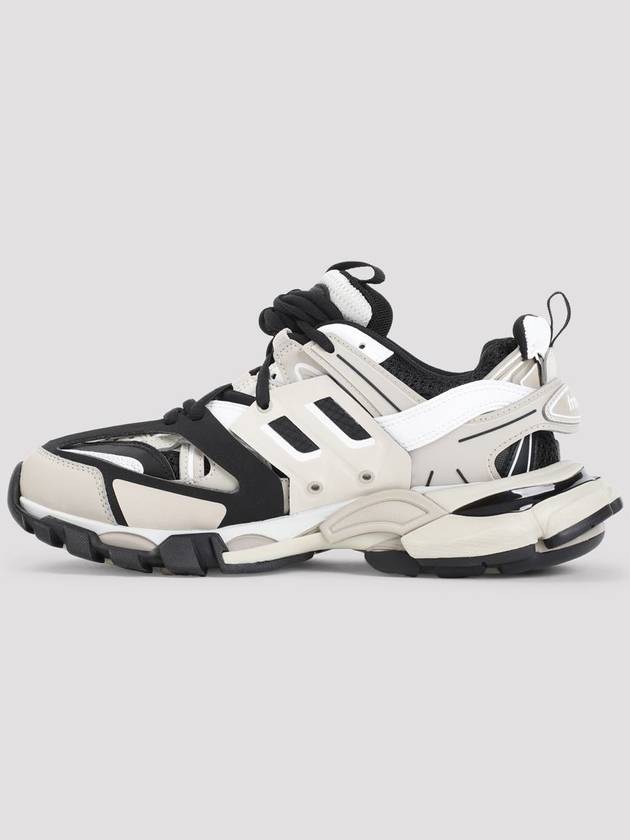 Luxury Balenciaga  track low top sneakers 542436W3AC4