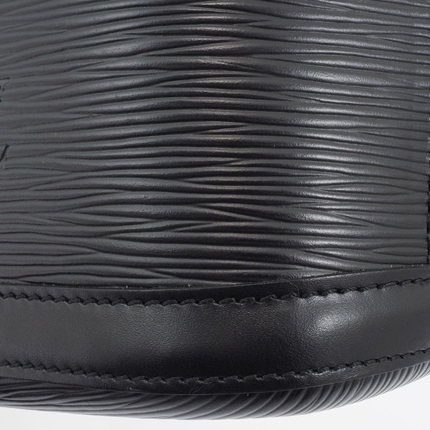 Louis Vuitton Epi  Epi Leather Shoulder Bag