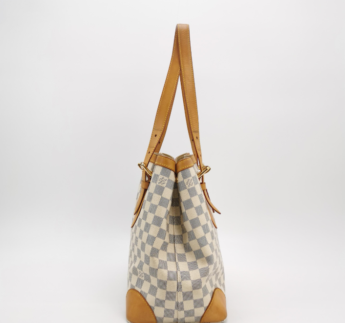 Preloved Louis Vuitton (LV)Hampstead MM Bag White 250203781048434