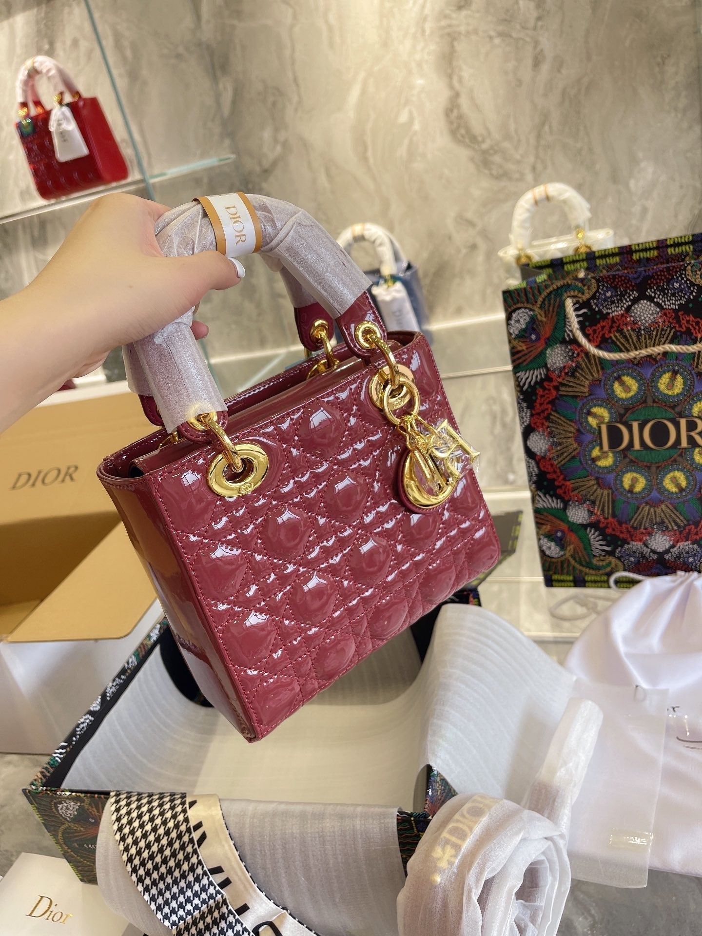 Luxury Handbags Christian Dior 320