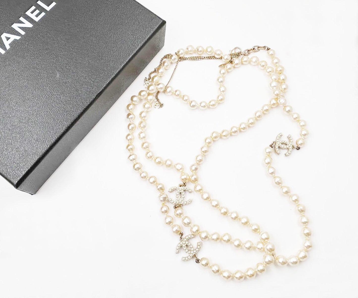 CHANEL 3 Gold CC Pearl Faux Fresh Water Pearl Long Necklace