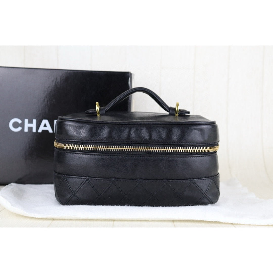 Good ( Rank AB)｜ CHANEL Lamb Skin Vanity Handbag  Made In 1989～1991Year ｜H24112502