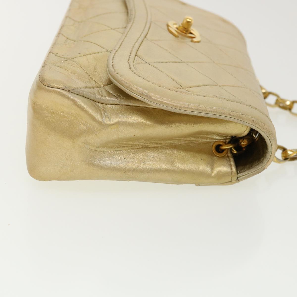 Top Quality Chanel Matelasse Turn Lock Chain Shoulder Bag Lamb Skin Gold CC Auth 31382A