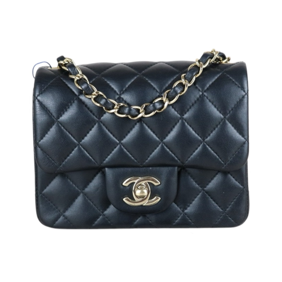 Very Good ( Rank A)｜ CHANEL  Matrasse Lamb Skin 17 Black Shoulder Bag Made In 2018～2019 Year ｜W25030601