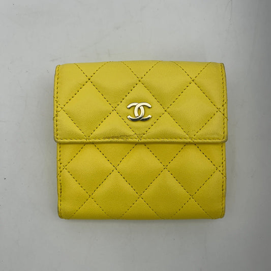 Chanel Bifold Wallet Gold Hardware ITB77BZS0C3F