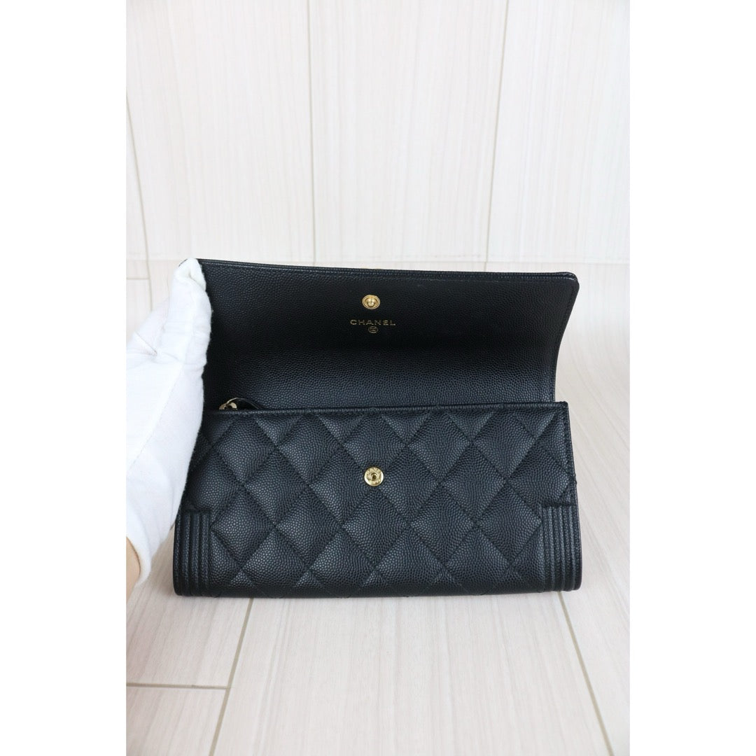 Very Good ( Rank A) ｜CHANEL Leboy Caviar Skin Black Long Wallet Made In 2018 Year｜X25040711