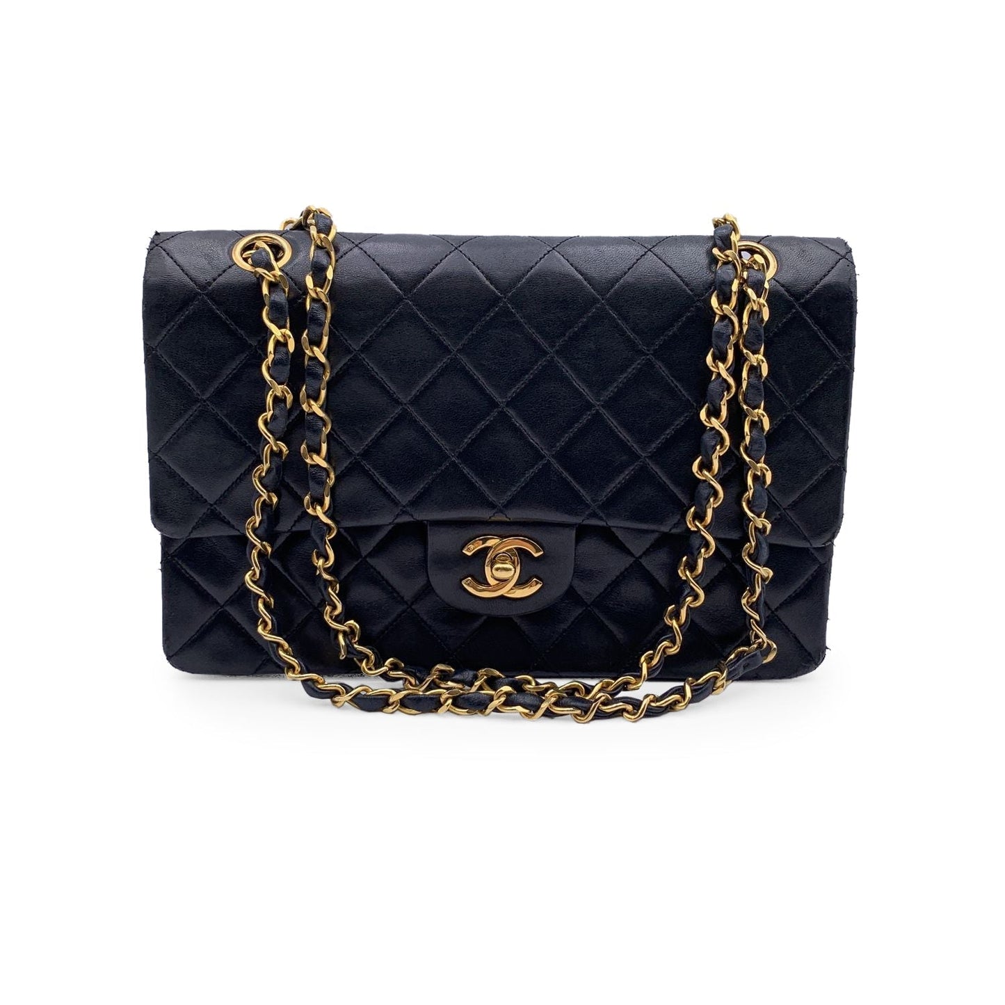 CHANEL Vintage Black Quilted Timeless Classic 2.55 Shoulder Bag 25 Cm