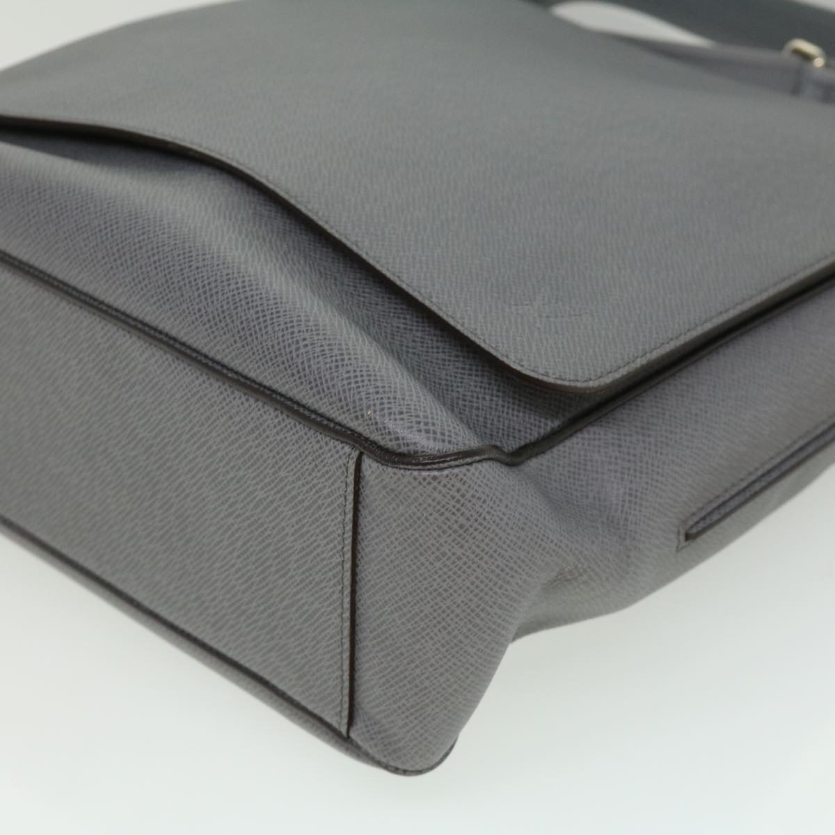 LOUIS VUITTON Taiga Roman MM Shoulder Bag Gracie M32623 LV Auth 32361A