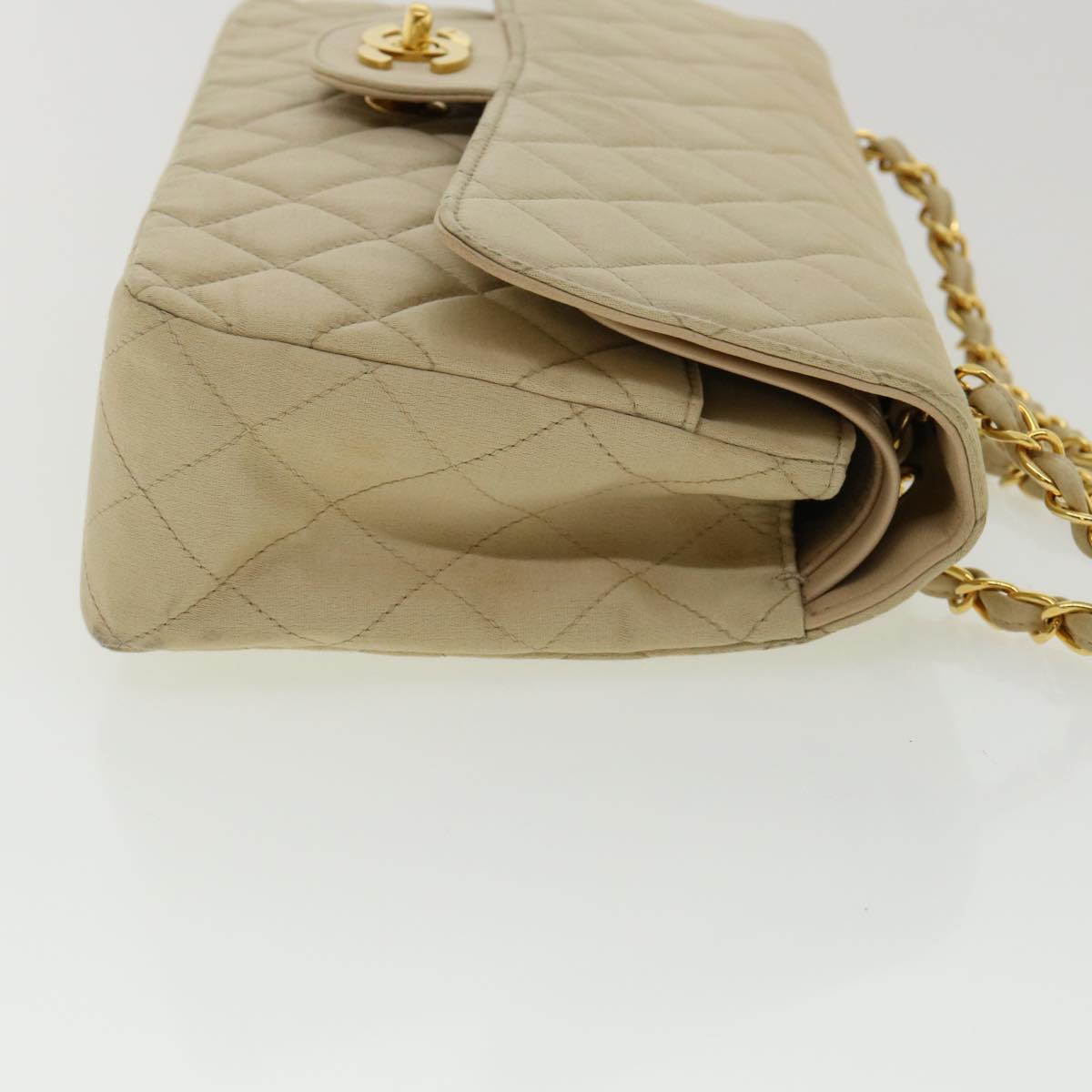 CHANEL Matelasse 25 Turn Lock Chain Shoulder Bag Satin Beige CC Auth 32604