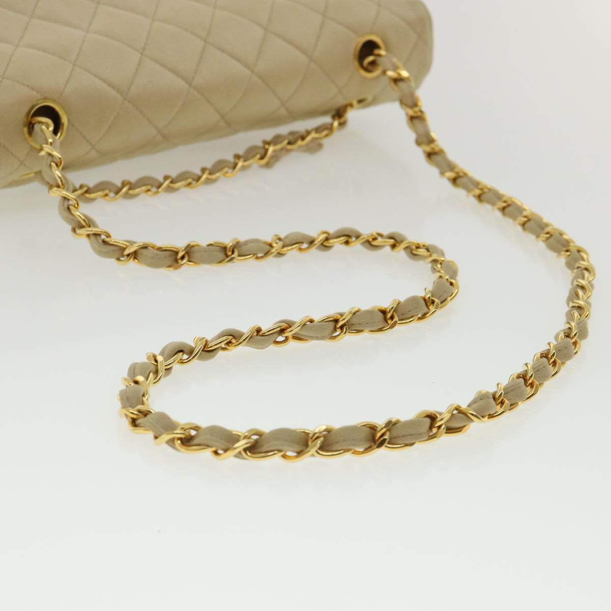 Top Quality Chanel Matelasse 25 Turn Lock Chain Shoulder Bag Satin Beige CC Auth 32604