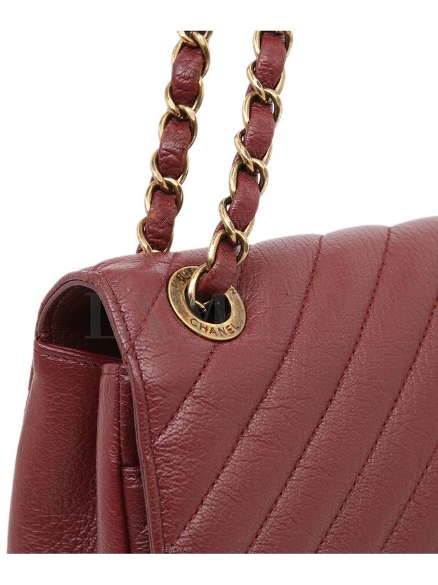 Diagonal Chevron Quilted Chain Flap Shoulder Bag Red Gold Chanel