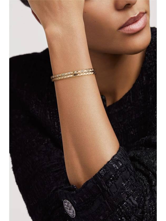 Coco Crush Quilted Motif Mini Bangle Bracelet Gold Chanel