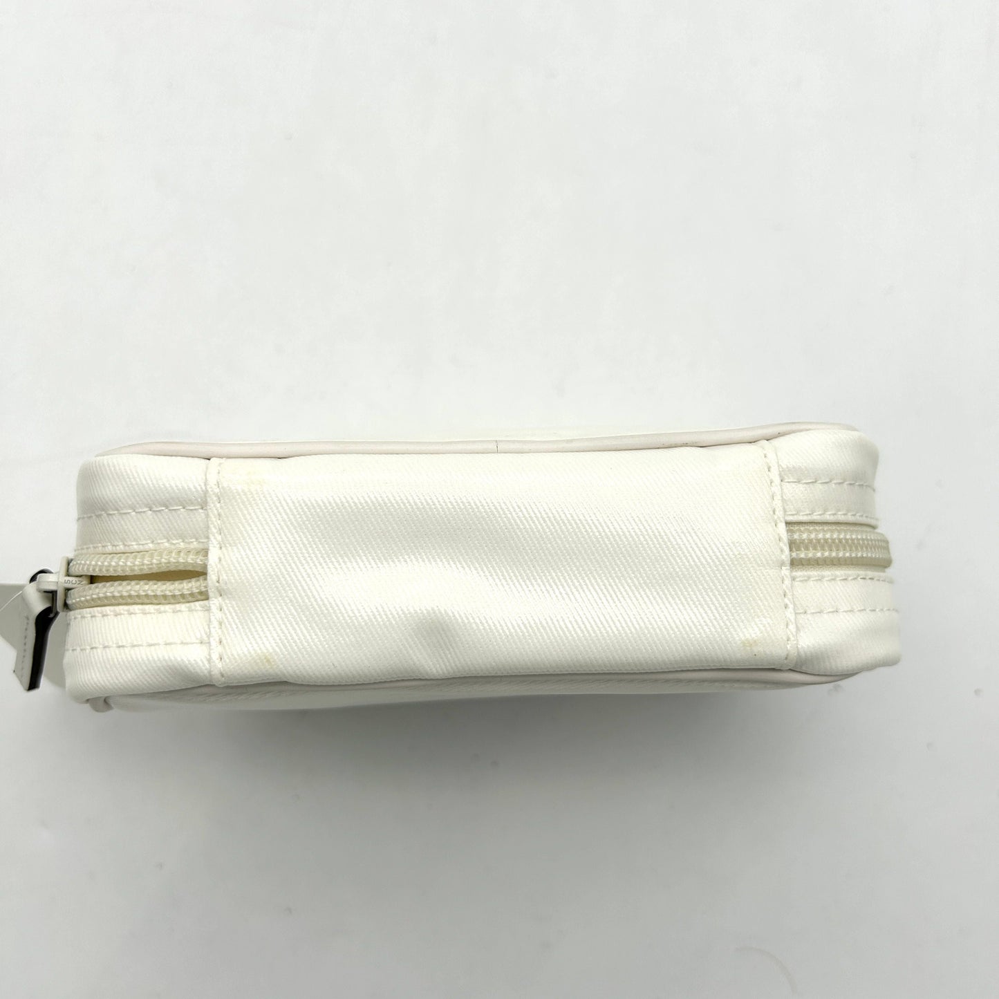 Small GG crossbody bag with tag in white leather gu6909ck