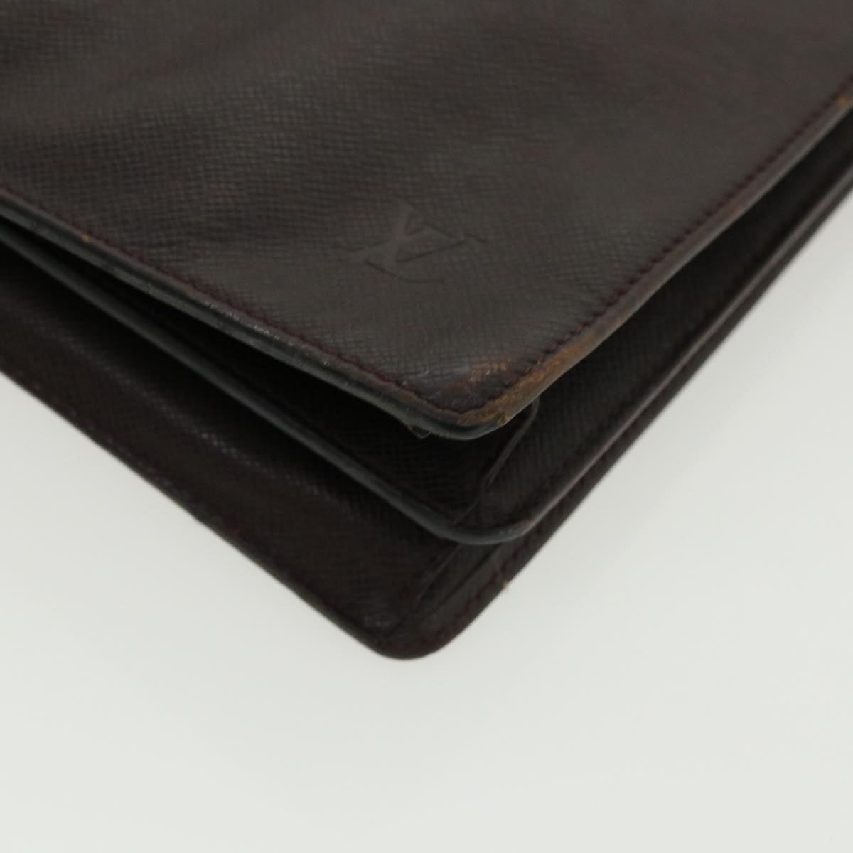 LOUIS VUITTON Taiga Serviette Moskova Business Bag Acajou M30036 LV Auth 35508
