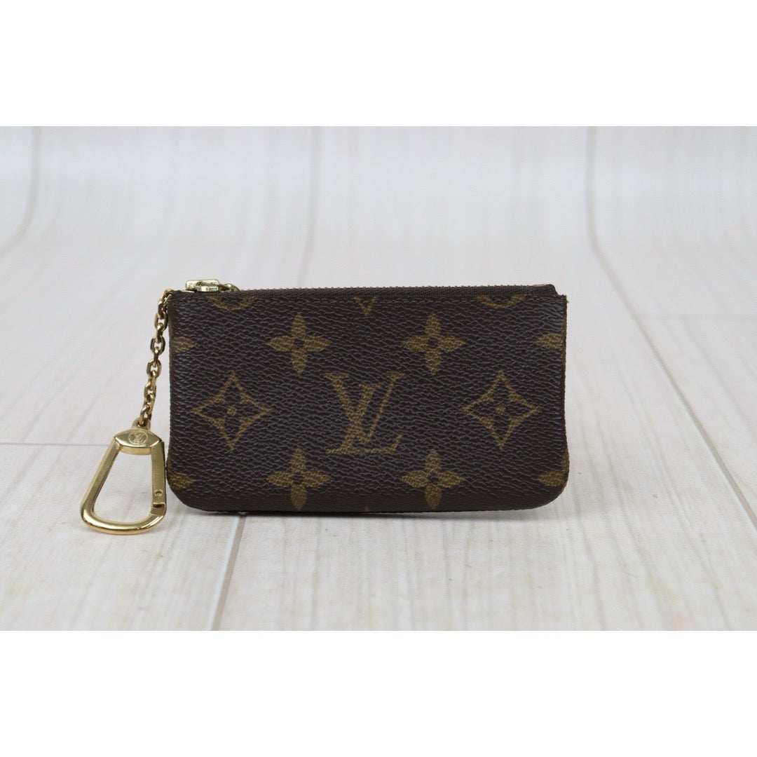 Rank AB ｜ LV Monogram Pochette Cre｜24070404