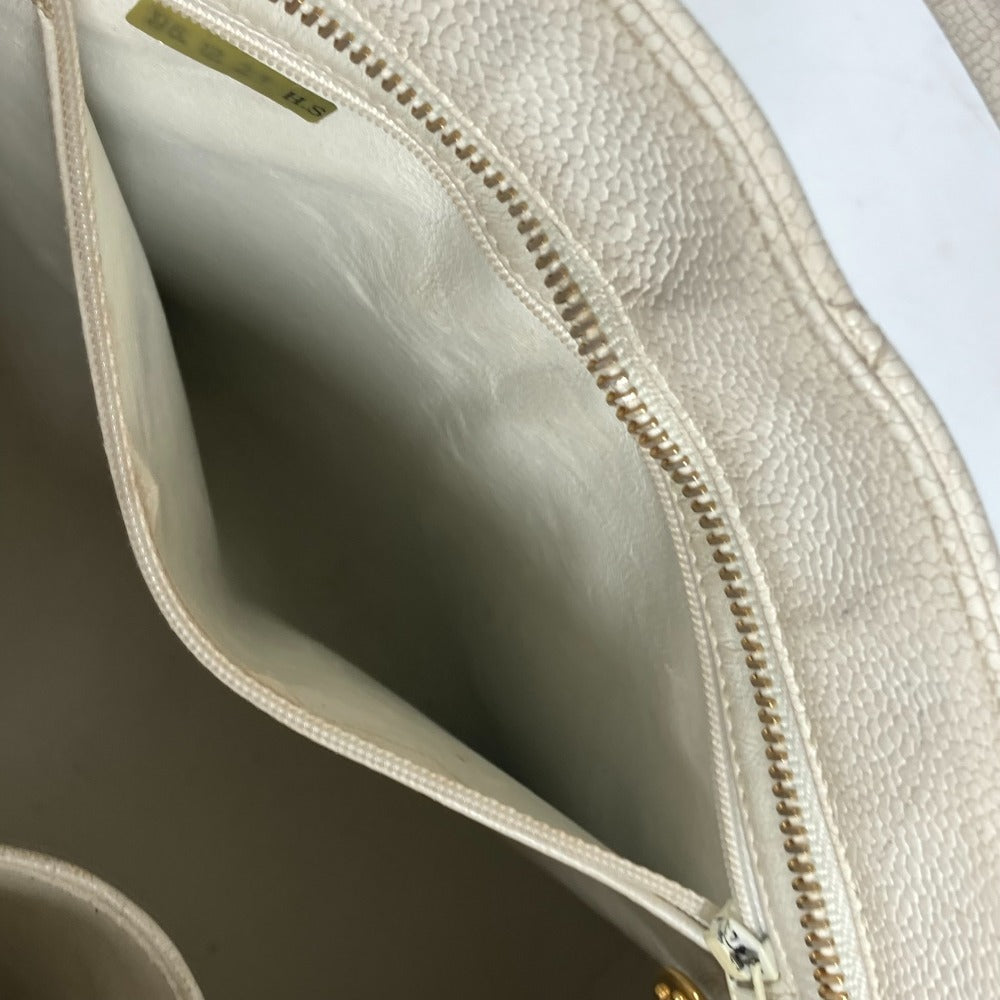 CHANEL Tote Bag A01804 Caviar skin white quilting matelasse CC COCO Mark Replica Tote