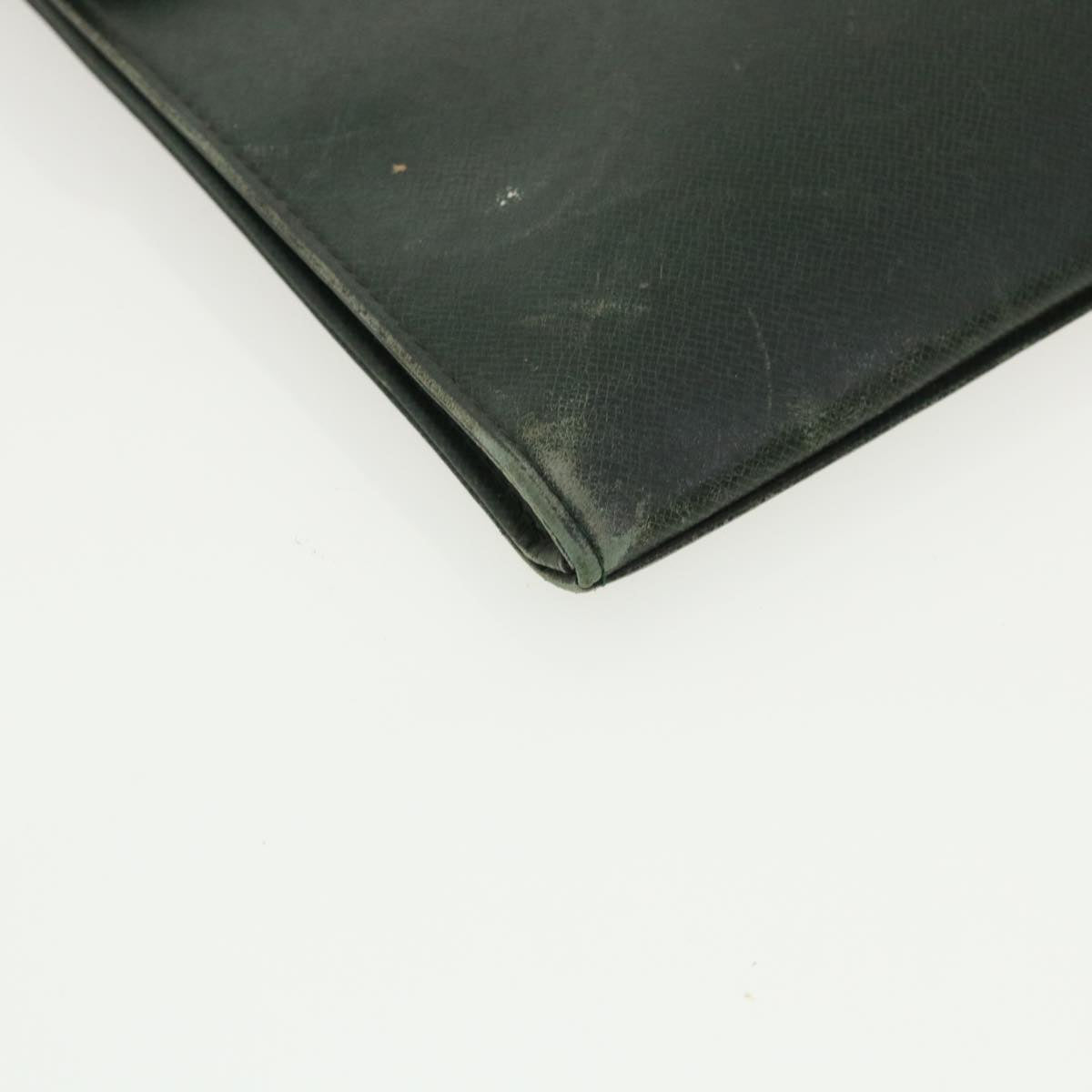 LOUIS VUITTON Taiga Clutch Bag Epicea LV Auth 35910