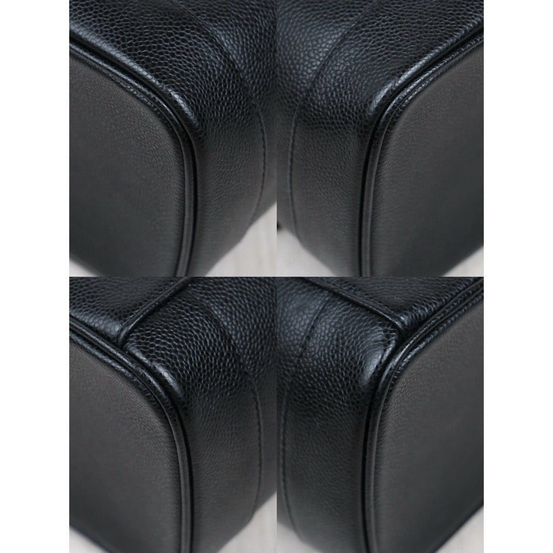 Very Good ( Rank A) ｜ CHANEL Caviar Skin Vanity Handbag  Made In 2000～2002 Year ｜25041011